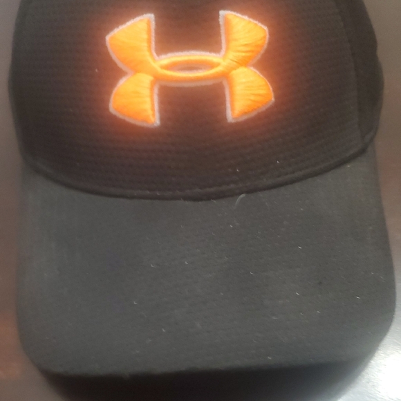 Under Armour Black Hat with Bright Orange Emblem - Picture 6 of 9